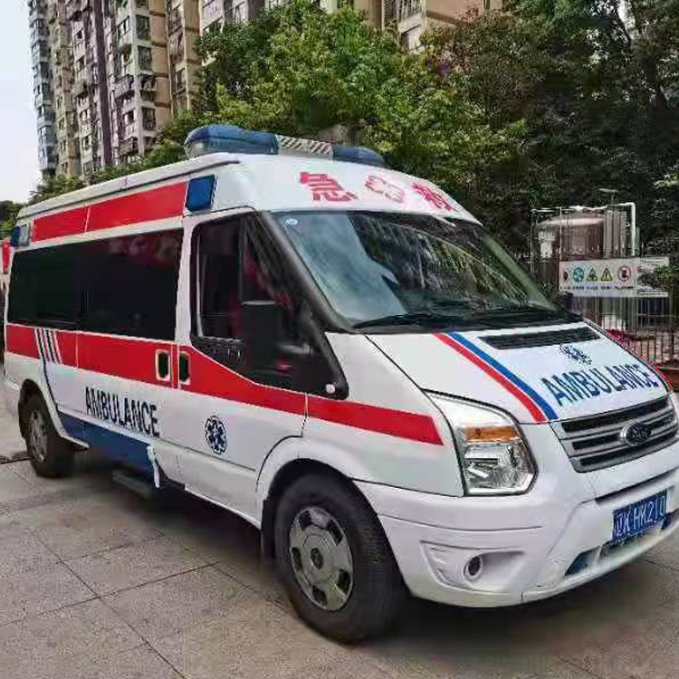 振安长途救护车护送病人返乡